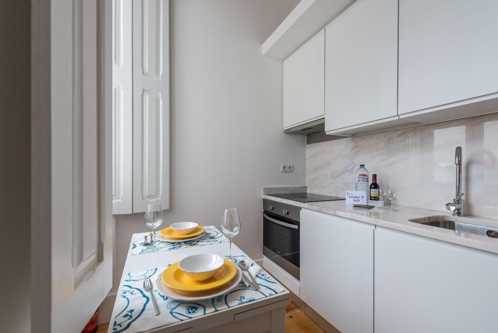 Guestready - Quaint Comfort Near Clerigos Tower ปอร์โต ภายนอก รูปภาพ