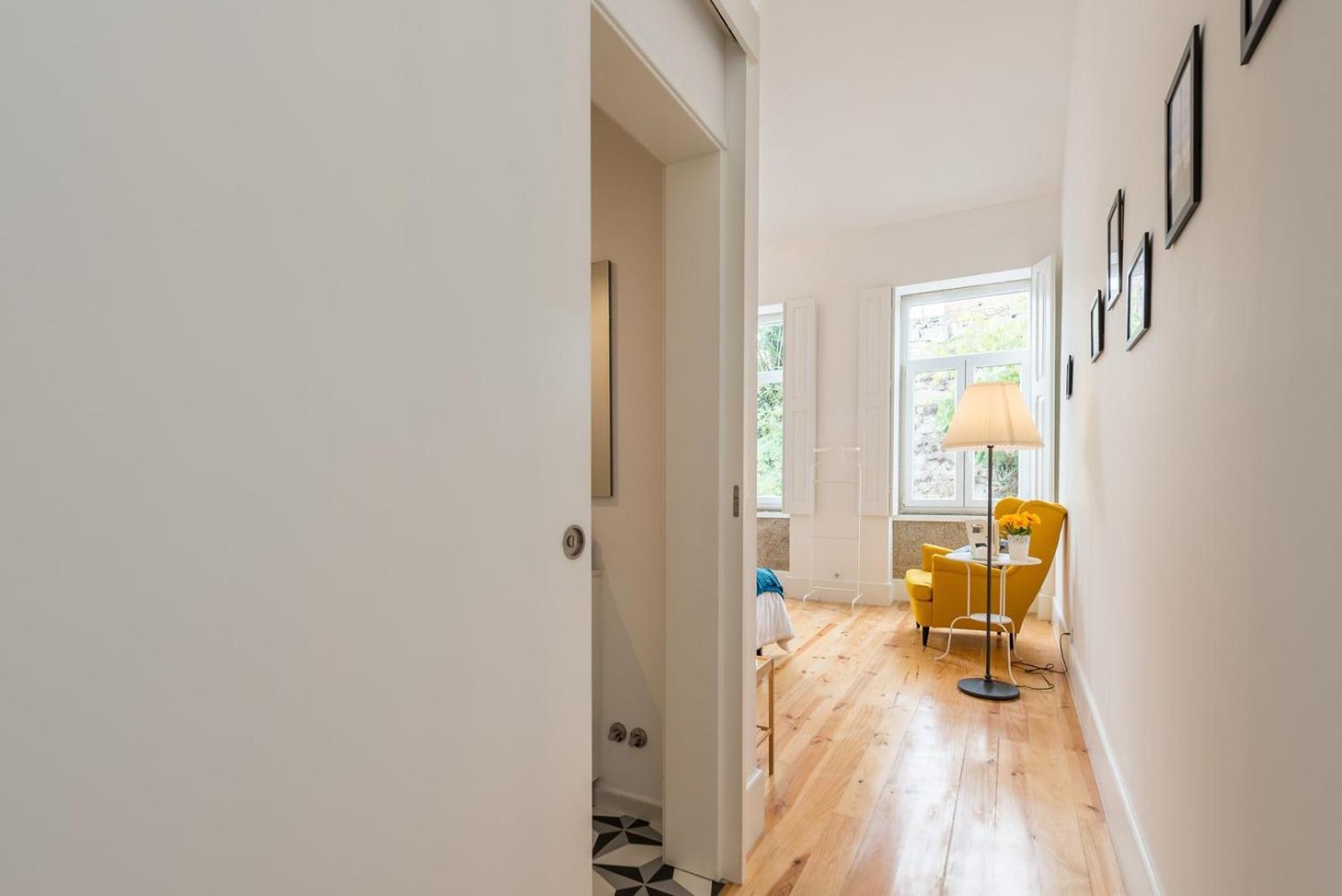 Guestready - Quaint Comfort Near Clerigos Tower ปอร์โต ภายนอก รูปภาพ
